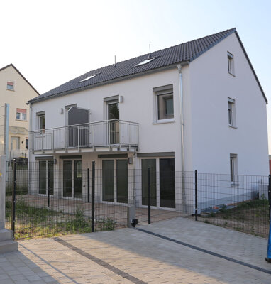 Doppelhaushälfte zum Kauf provisionsfrei 598.500 € 5,5 Zimmer 119,5 m² 165 m² Grundstück frei ab sofort Friedenstrasse 18 Wilhermsdorf Wilhermsdorf 91452