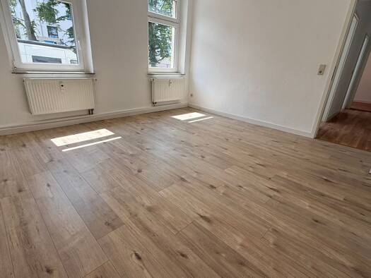 Wohnung zur Miete 236 € 2 Zimmer 43,7 m² EG Friedrichstraße 5 Hartmannsdorf 09232
