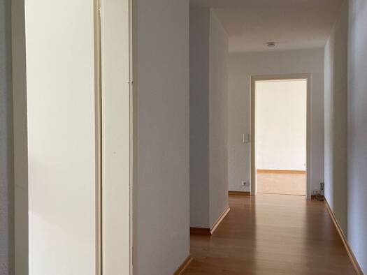 Wohnung zum Kauf 190.000 € 3 Zimmer 70,7 m² 3. Geschoss frei ab sofort Beethovenstr. 51 Singen 78224