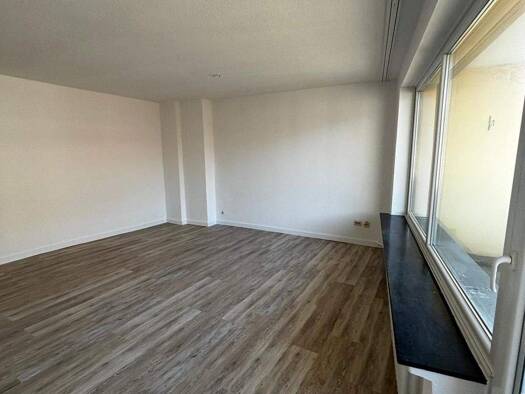 Wohnung zur Miete 462 € 3 Zimmer 81 m² Geschoss 3/5 frei ab sofort Georgstraße 22 Geestemünde Bremerhaven 27570
