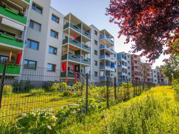 Wohnung zur Miete 721 € 5 Zimmer 100,1 m² 4. Geschoss Dresdener Straße 6 Silberhöhe Halle (Saale) 06132