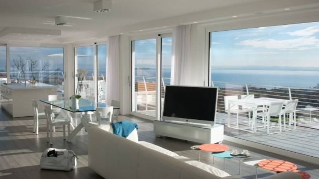 Studio zum Kauf 4 Zimmer 315 m² EG frei ab sofort Padenghe