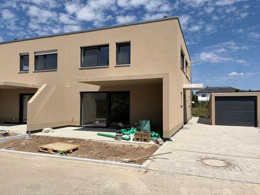 Doppelhaushälfte zum Kauf - Erstbezug provisionsfrei 775.000 € 4 Zimmer 148 m² 230 m² Grundstück frei ab 01.11.2026 Unterhaunstadt Ingolstadt 85055
