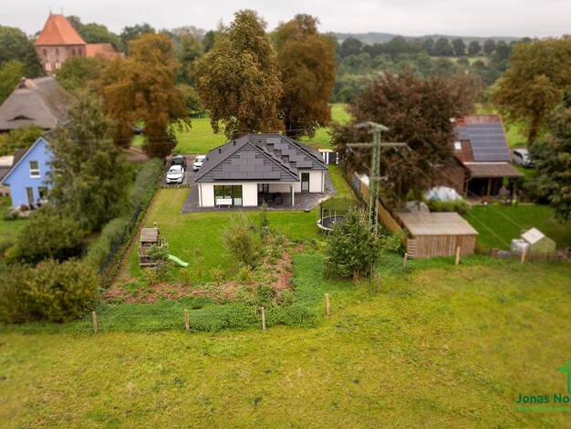 Einfamilienhaus zum Kauf provisionsfrei 499.000 € 4 Zimmer 146 m² 1.064 m² Grundstück Seestraße 11 Mühlen Eichsen OT Groß Eichsen 19205