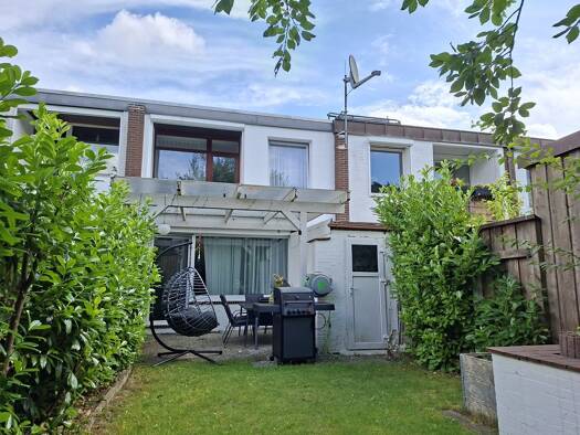 Reihenmittelhaus zur Miete 1.200 € 4 Zimmer 80 m² 300 m² Grundstück Buxtehude Buxtehude 21614