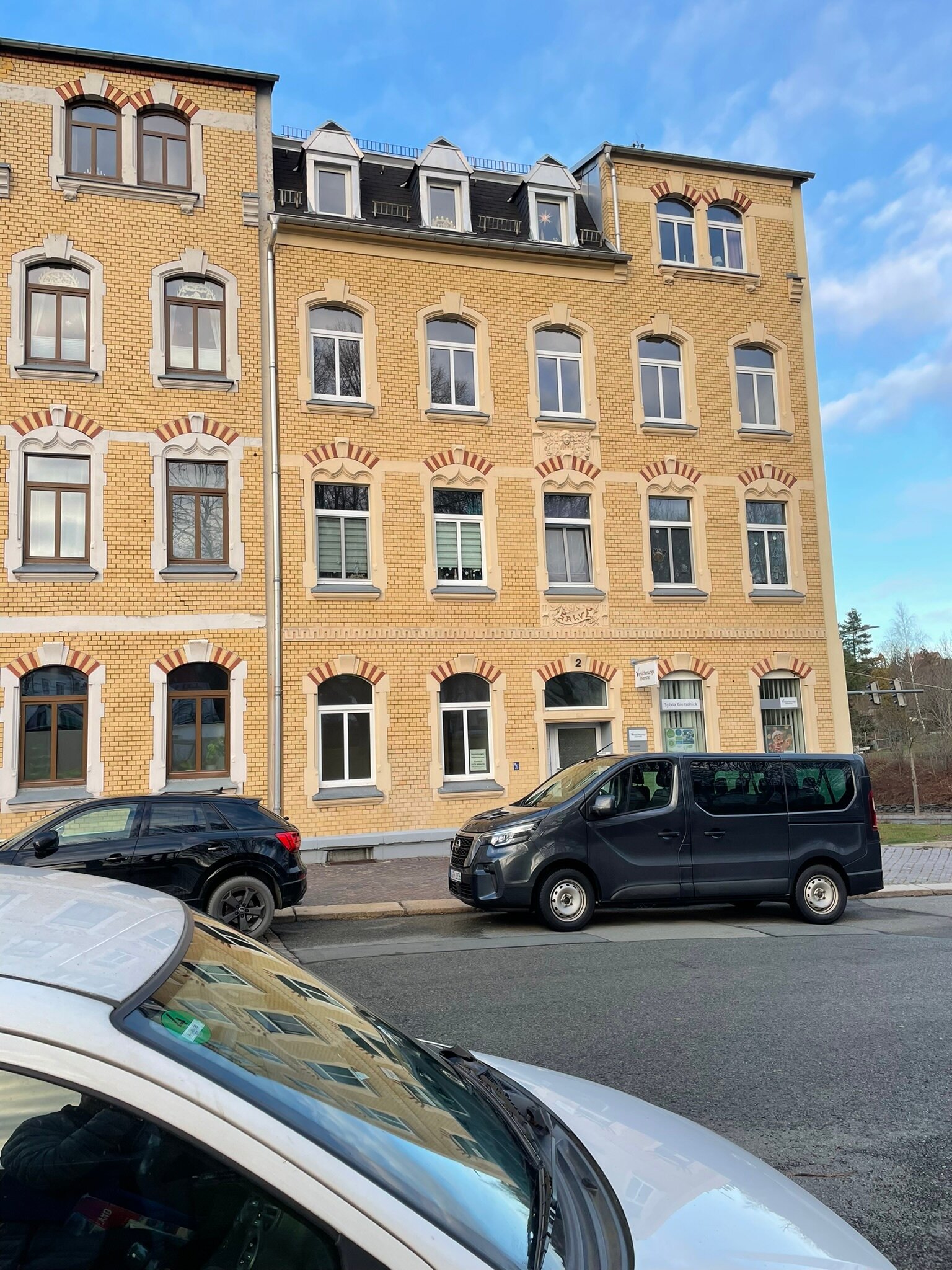 Wohnung zur Miete 400 € 3 Zimmer 86,6 m²<br/>Wohnfläche 2.<br/>Geschoss ab sofort<br/>Verfügbarkeit Fichtestr. 2 Südvorstadt Plauen 08527