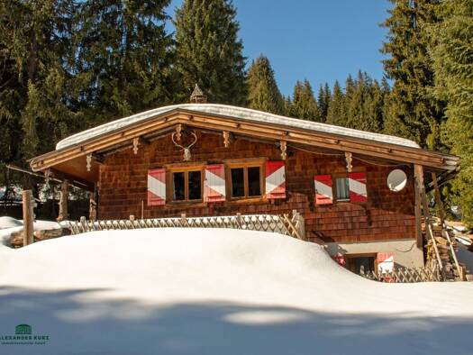 Haus zum Kauf 1.500.000 € 75 m² 959 m² Grundstück Saalbach-Hinterglemm 5753