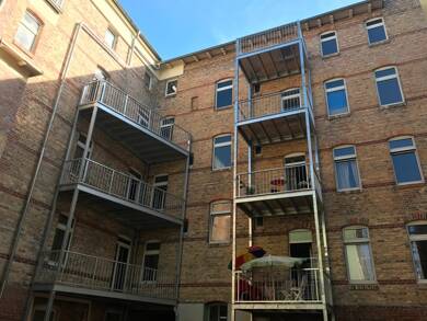 Wohnung zur Miete 590 € 3 Zimmer 83,4 m² Dachgeschoss, 4. Geschoss frei ab sofort Freiimfelder Straße 11 Freiimfelde Halle/S. 06112