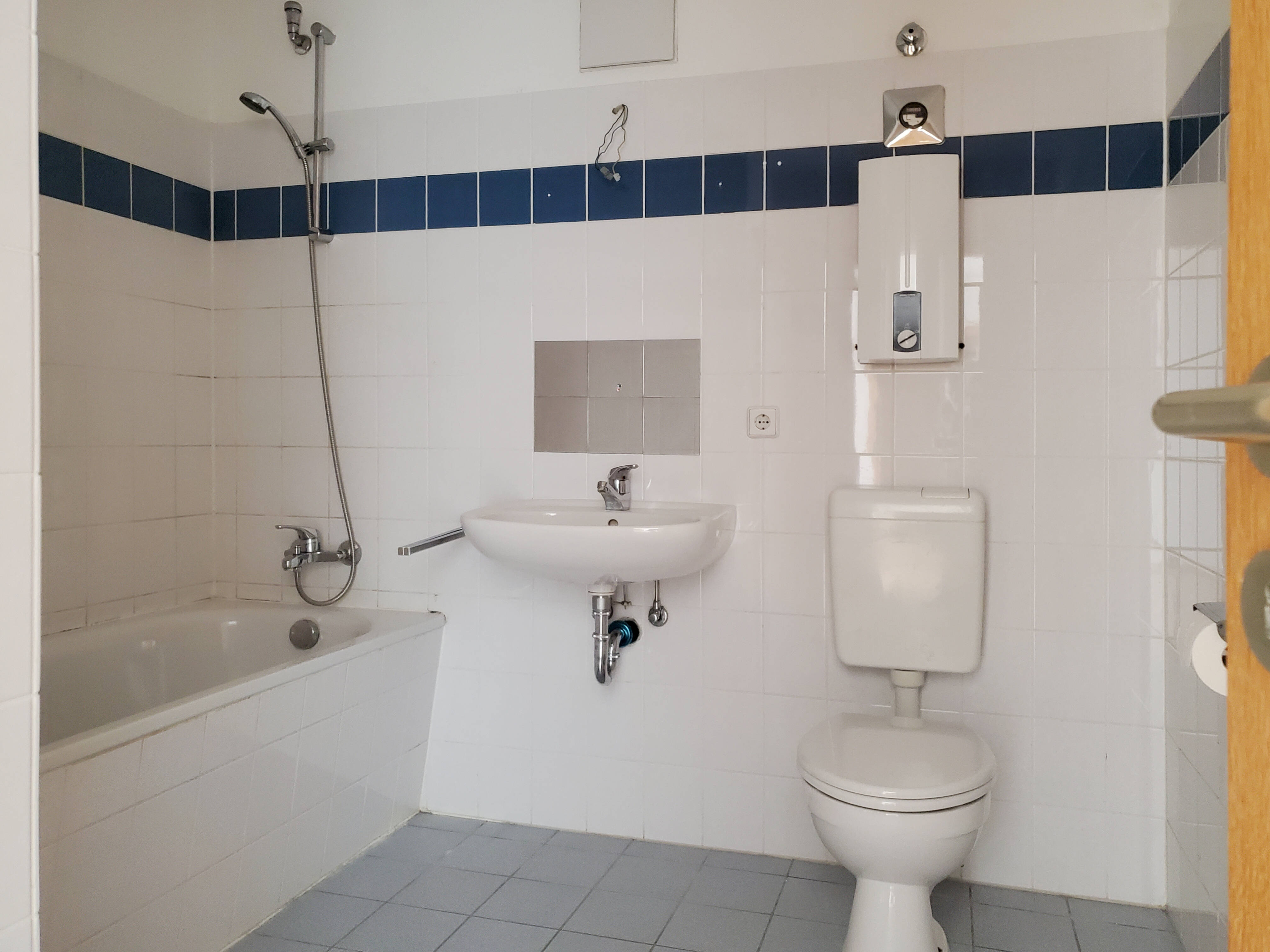 Property thumbnail 9