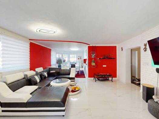 Wohnung zum Kauf 380.000 € 4 Zimmer 125,5 m² 1. Geschoss frei ab sofort Schmirn 6154