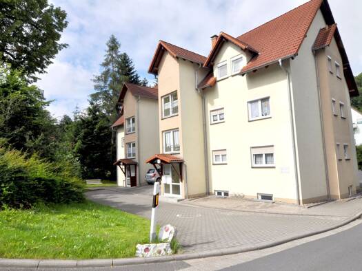 Wohnung zur Miete 505 € 3 Zimmer 72,1 m² Hildburghausen 98646