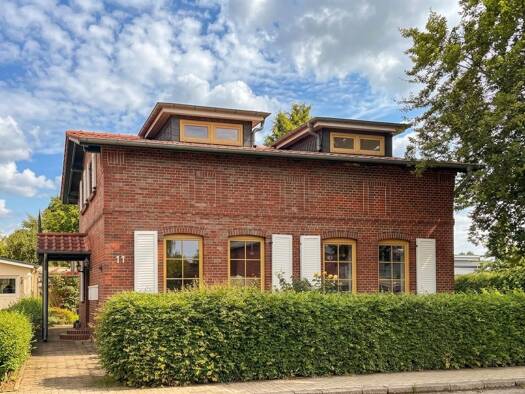 Einfamilienhaus zum Kauf 275.000 € 4 Zimmer 68,4 m² 784 m² Grundstück Kellinghusen 25548