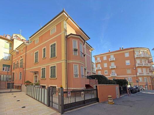 Wohnung zum Kauf 380.000 € 2 Zimmer Alassio 17021