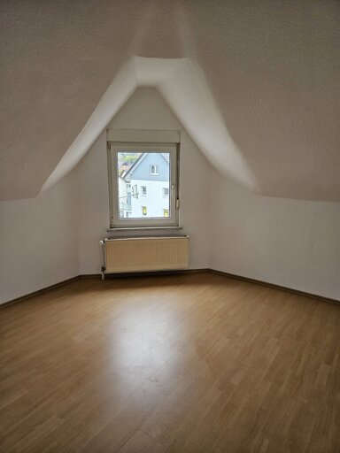 Wohnung zur Miete 420 € 2 Zimmer 37 m² 2. Geschoss frei ab sofort Hahn Taunusstein 65232