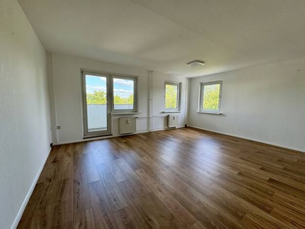 Wohnung zur Miete 1.050 € 3 Zimmer 104 m² 2. Geschoss Heiterblick Ost 04329
