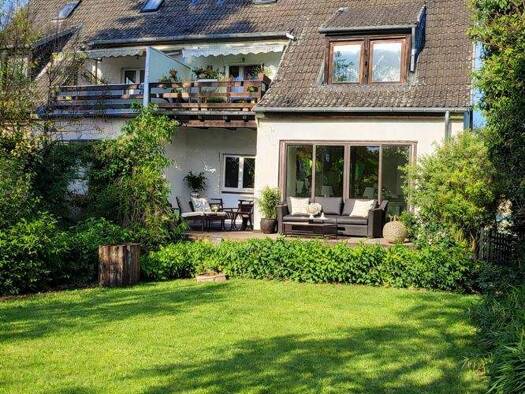 Doppelhaushälfte zum Kauf 875.000 € 8 Zimmer 210 m² 465 m² Grundstück Am Vierstückenpfuhl 18 Zehlendorf Berlin 14167