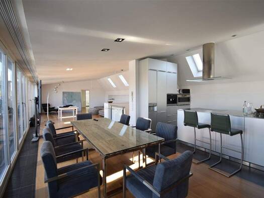 Wohnung zur Miete 2.895 € 2 Zimmer 218,5 m² 4. Geschoss frei ab sofort Ratinger Straße 28 Altstadt Düsseldorf 40213