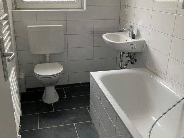 Studio zur Miete 591 € 1 Zimmer 31 m² 4. Geschoss frei ab 25.04.2026 Konstanzer Str. 79 Fechenheim Frankfurt am Main 60386