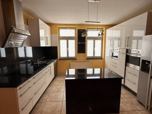 Wohnung zur Miete 950 € 2 Zimmer 133 m² Dachgeschoss, 2. Geschoss frei ab sofort Arnstadt 99310