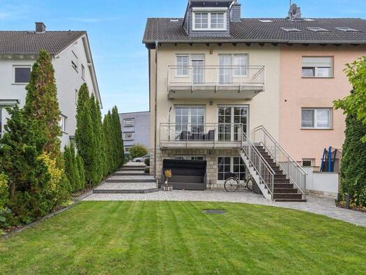 Mehrfamilienhaus zum Kauf provisionsfrei 1.149.000 € 11 Zimmer 275 m² 411 m² Grundstück Neu-Isenburg 63263