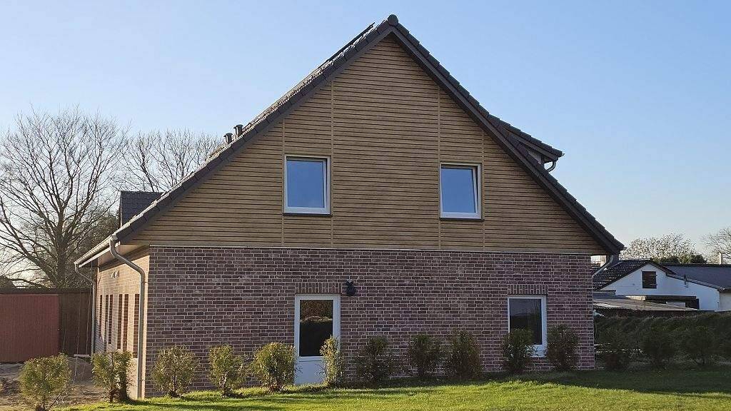 Doppelhaushälfte zum Kauf 314.000 € 5 Zimmer 109,7 m² 334 m² Grundstück Oster-Ohrstedt 25885