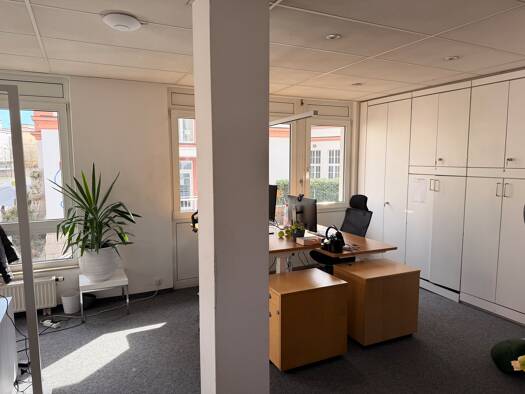 Büro zur Miete provisionsfrei 638 € 1 Zimmer 58 m² Bürofläche Goethestraße 1 Altstadt Würzburg 97072