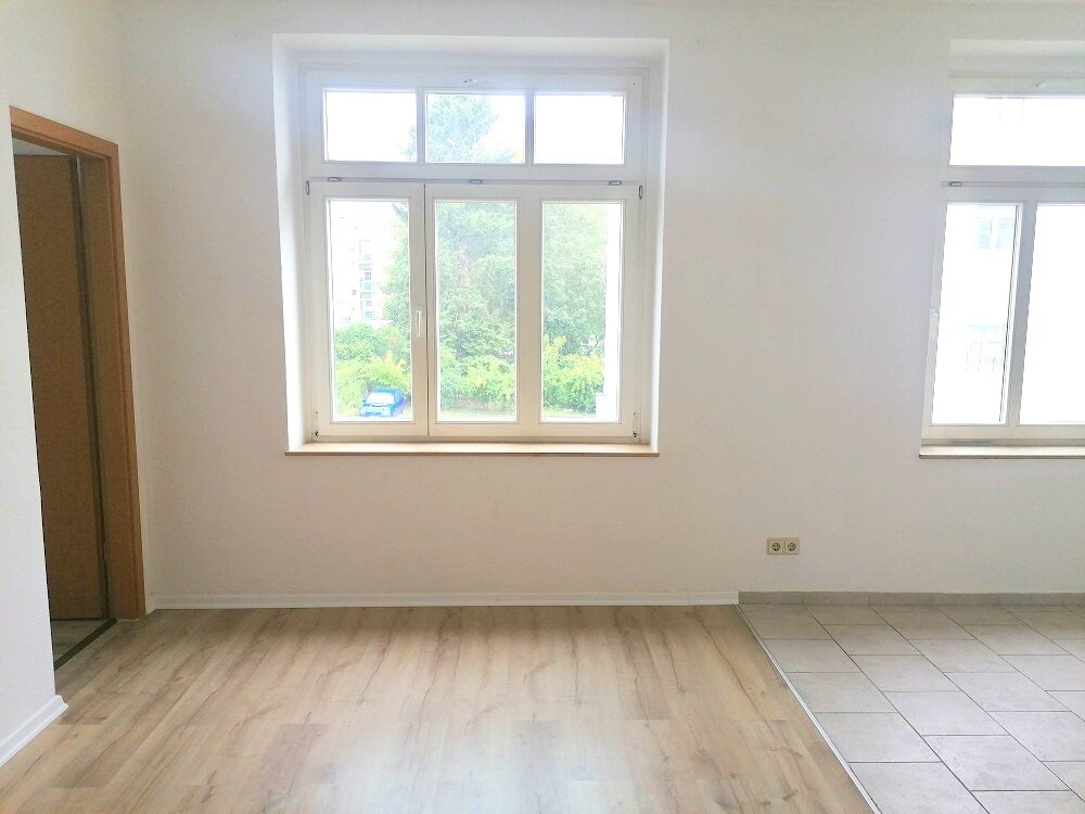 Wohnung zur Miete 215 € 2 Zimmer 34,3 m²<br/>Wohnfläche 1.<br/>Geschoss ab sofort<br/>Verfügbarkeit Lutherviertel 221 Chemnitz 09126