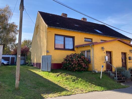 Doppelhaushälfte zum Kauf 48.000 € 4 Zimmer 80 m² 664 m² Grundstück Barlin 19 Zarnekow Dargun 17159