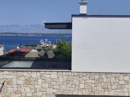 Haus zum Kauf 599.500 € 6 Zimmer 107 m² Lukoran, Preko Sutomišćica