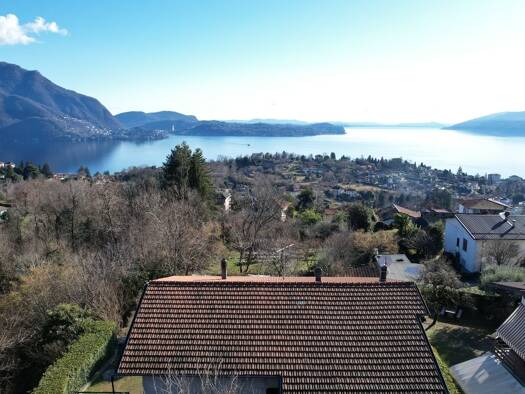 Haus zum Kauf 450.000 € 3 Zimmer 125 m² 1.095 m² Grundstück frei ab sofort Arizzano