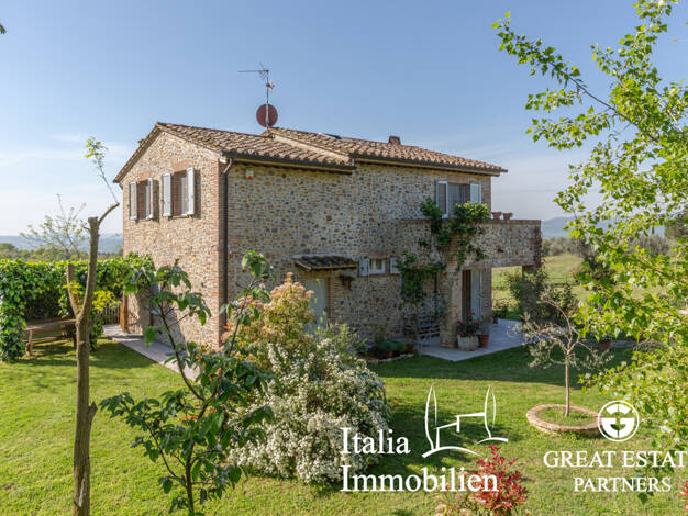 Bauernhaus zum Kauf 750.000 € 8 Zimmer 145 m² 6.000 m² Grundstück Citta' Della Pieve 06062