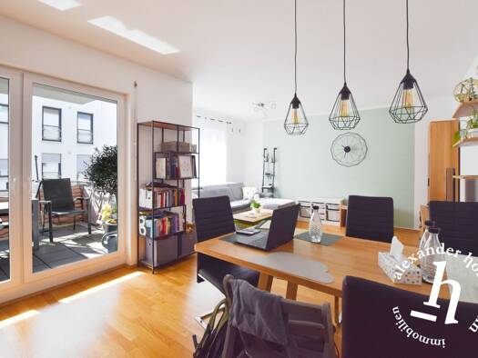 Wohnung zur Miete 1.380 € 3 Zimmer 92 m² Bahnstraße 22 Friedrichsdorf Friedrichsdorf 61381