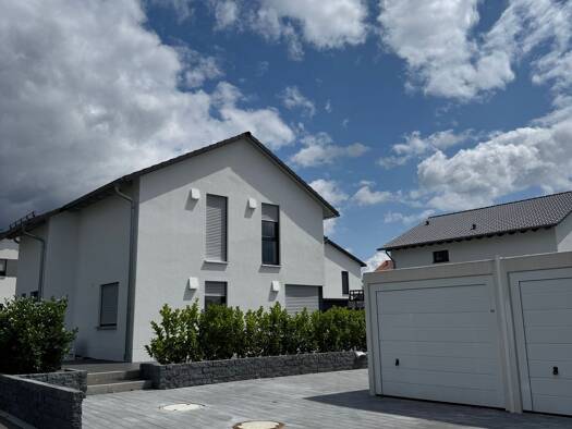 Einfamilienhaus zum Kauf provisionsfrei 490.000 € 5 Zimmer 125 m² 556 m² Grundstück Amberg 92224