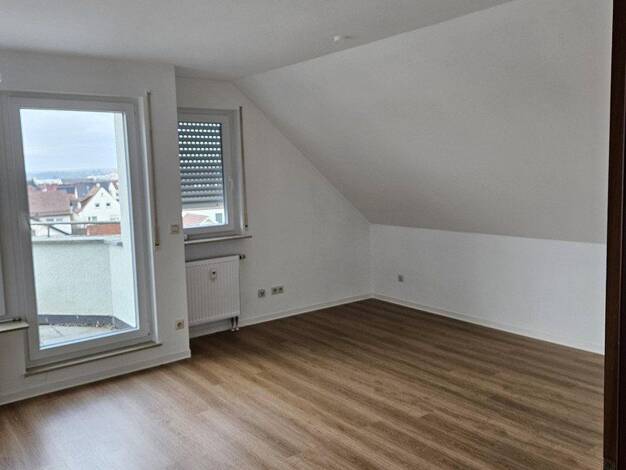 Wohnung zur Miete 699 € 2,5 Zimmer 65 m² 4. Geschoss frei ab 01.11.2026 Salach Salach 73084