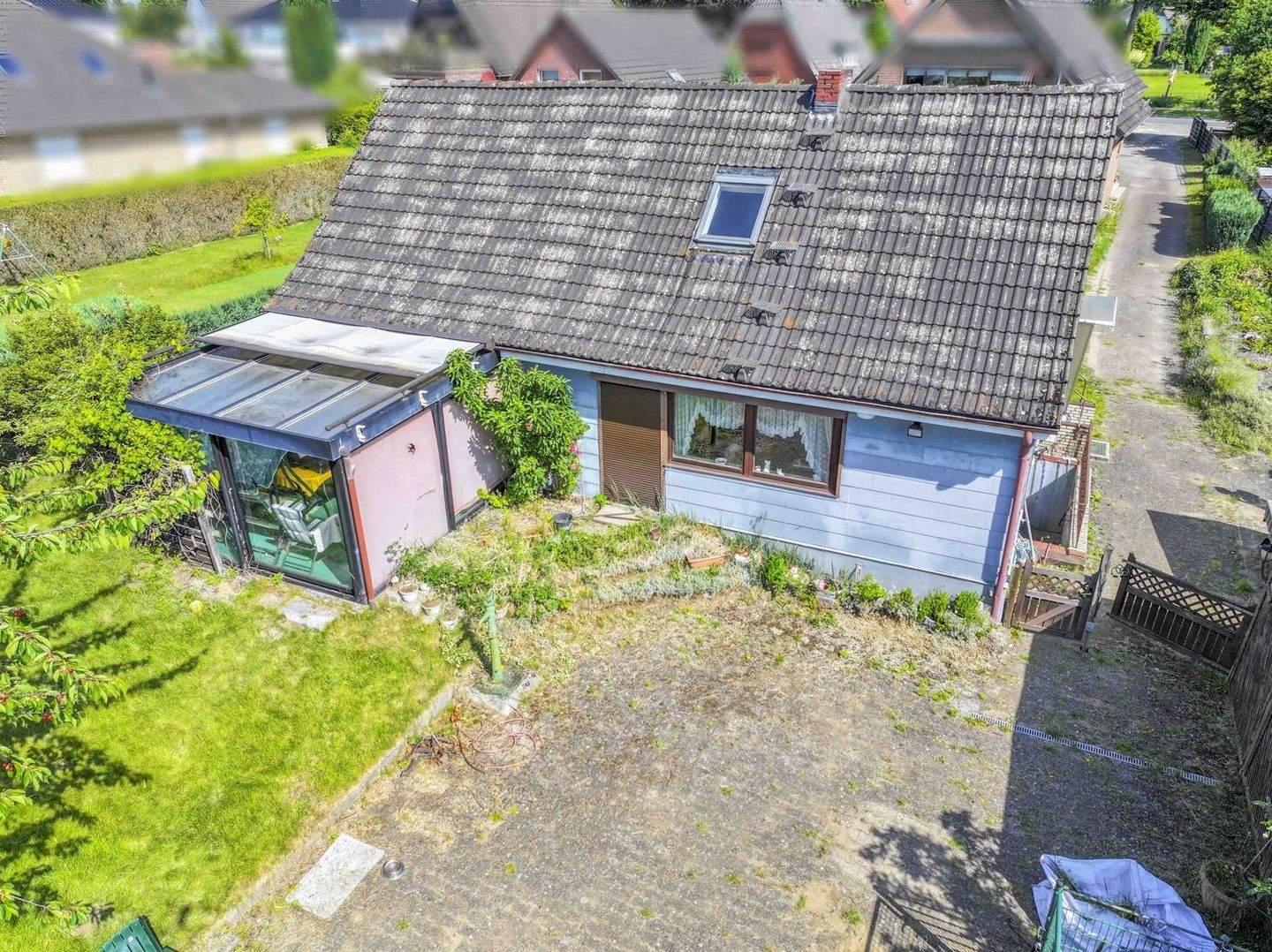 Immobilie in Oststeinbek - ! NEU ! Ihr Projekt fürs Eigenheim - Haus mit Entwicklungs- potenzial in 22113 Oststeinbek - Bild 3