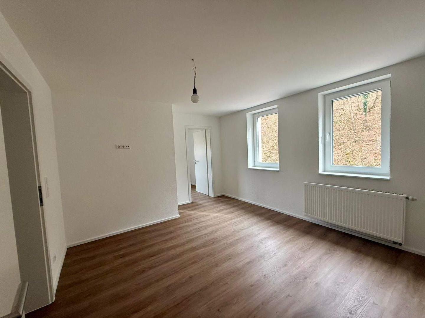 Immobilie in Zweiflingen - Kernsaniertes Zweifamilienhaus mit Einliegerwohnung in Orendelsall! - Bild 3