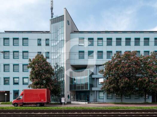 Büro zur Miete provisionsfrei 11,50 € 1.333 m² Bürofläche teilbar ab 653 m² Wangen Wangen 70188