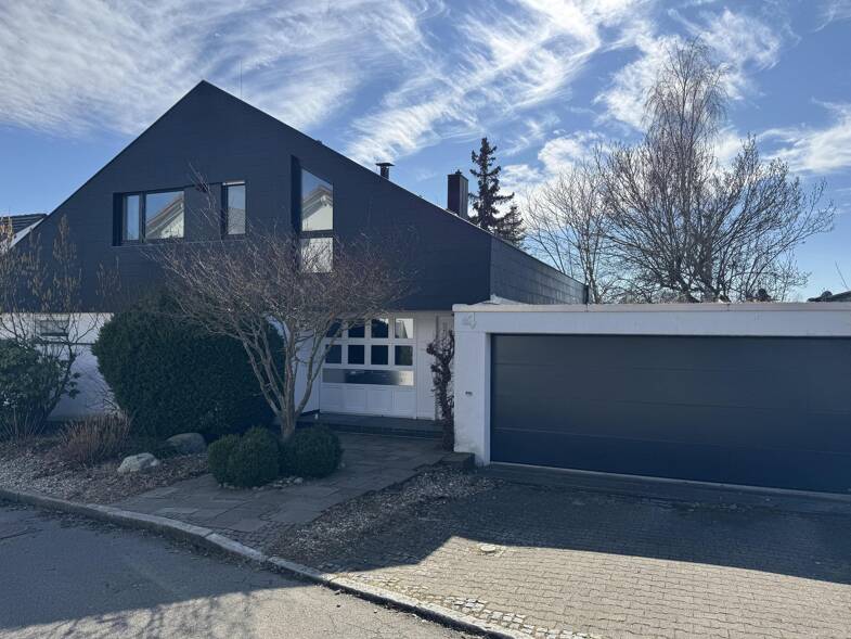 Mehrfamilienhaus zum Kauf 815.000 € 7,5 Zimmer 179 m² 484 m² Grundstück frei ab 01.12.2025 Nord Sindelfingen 71067