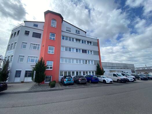 Bürogebäude zum Kauf provisionsfrei als Kapitalanlage geeignet 2.950.000 € 2.450 m² 7.982 m² Grundstück Im Bonholz 7 Rutesheim 71277