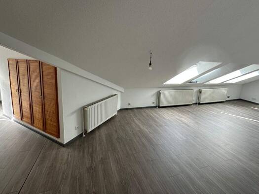 Wohnung zur Miete 800 € 2 Zimmer 67 m² 1. Geschoss frei ab sofort von Aspern Strasse Elmshorn 25335
