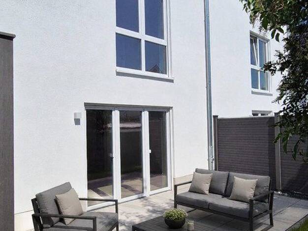Reihenmittelhaus zur Miete - Erstbezug 1.690 € 4,5 Zimmer 140 m² 100 m² Grundstück Veckerhagener Straße 4 Ihringshausen Fuldatal 34233