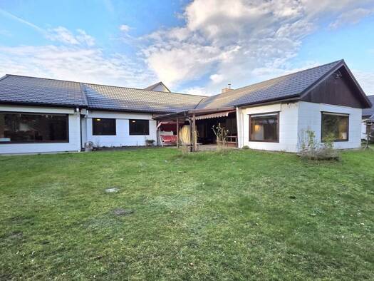 Bungalow zum Kauf 529.900 € 12 Zimmer 275 m² 1.472 m² Grundstück Geesthacht 21502