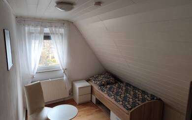 WG-Zimmer zur Miete Wohnen auf Zeit 510 € 12 m² frei ab sofort Reinhartstrasse 0 Mühlhausen Stuttgart-Mühlhausen 70378