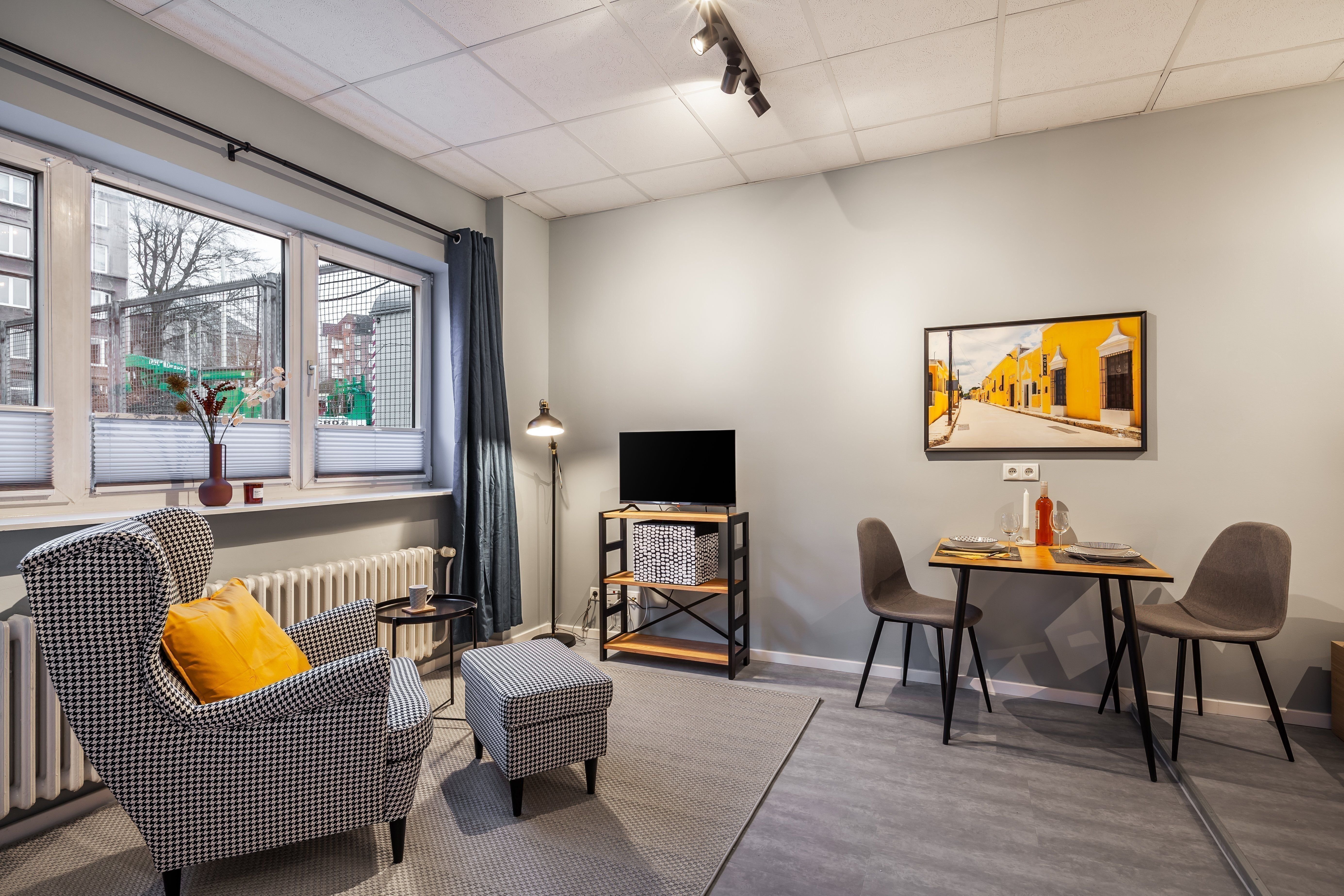 Apartment zur Miete Wohnen auf Zeit 890 € 1 Zimmer 30 m²<br/>Wohnfläche 01.01.2025<br/>Verfügbarkeit Alte Lübecker Chaussee 23a Gaarden - Süd / Kronsburg Bezirk 1 Kiel 24113