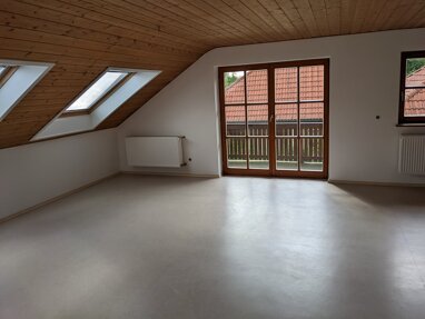 Wohnung zur Miete 650 € 3 Zimmer 82 m² 1. Geschoss Buchenstraße Rottenburg Rottenburg a. d. Laaber 84056