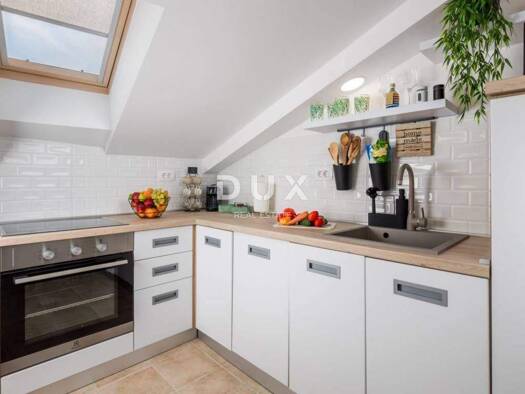 Wohnung zur Miete 800 € 3 Zimmer 65 m² Susak