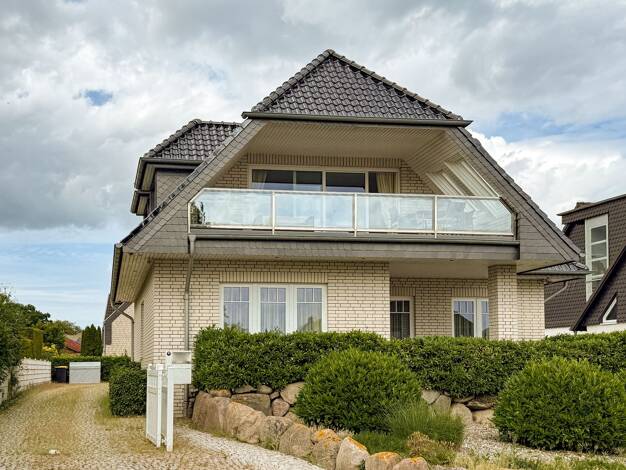 Haus zum Kauf 1.350.000 € 8 Zimmer 215 m² 698 m² Grundstück Grömitz 23743