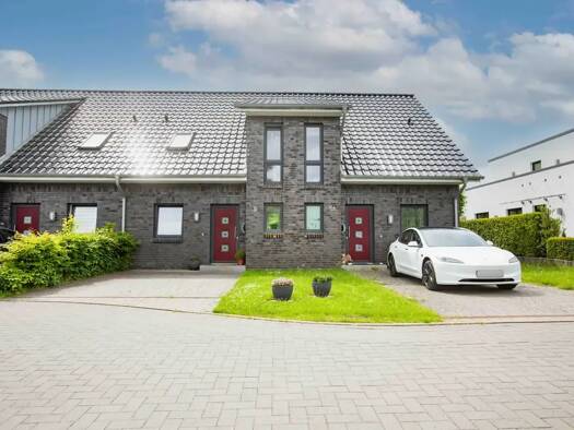 Reihenmittelhaus zum Kauf 410.000 € 4 Zimmer 129 m² 219 m² Grundstück Harrislee 24955