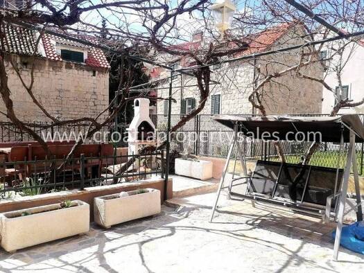 Haus zum Kauf 1.500.000 € 7 Zimmer 200 m² Split