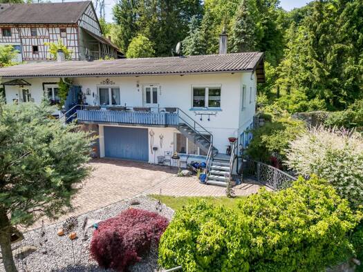 Doppelhaushälfte zum Kauf 425.000 € 5 Zimmer 113,5 m² 602 m² Grundstück Nachermühle Lottstetten 79807